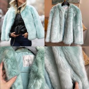 Zara faux fur coat Mint color size S